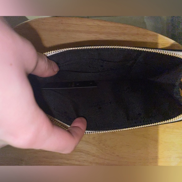 kate spade Black and White Wristlet - Picture 4 of 5